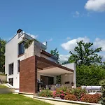 Villa Altavista - Seaview & Relax With Heated Pool & Minigolf