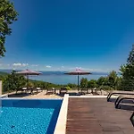 Villa Altavista - Seaview & Relax With Heated Pool & Minigolf