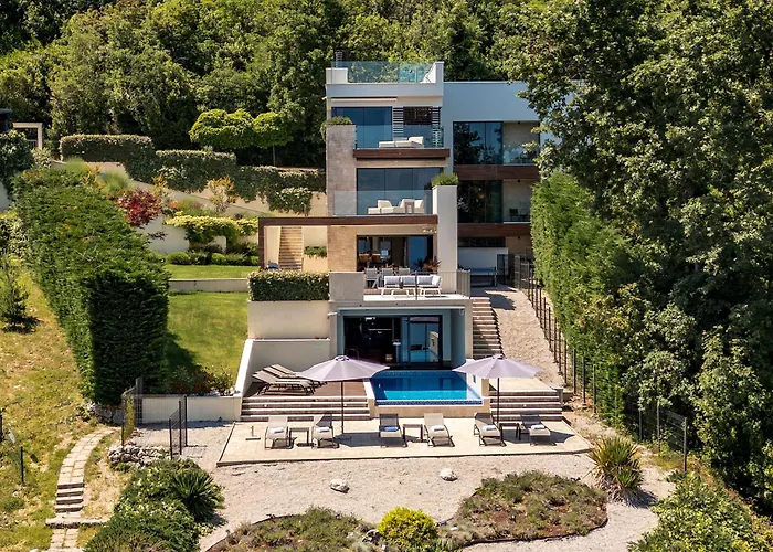 Villa Altavista - Seaview & Relax With Heated Pool & Minigolf