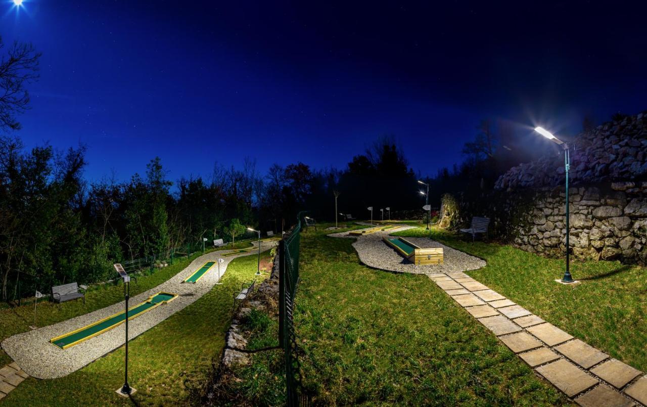 Altavista - Seaview & Relax With Heated Pool & Minigolf Vila