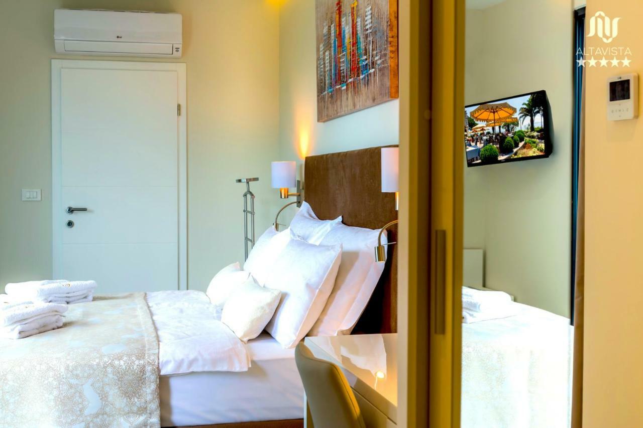 Altavista - Seaview & Relax With Heated Pool & Minigolf Vila