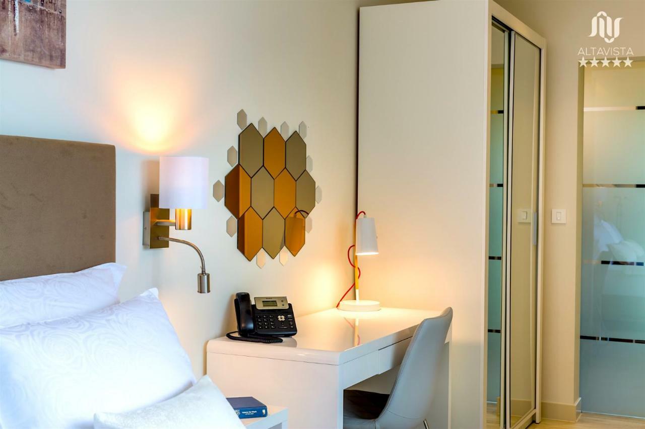 Altavista - Seaview & Relax With Heated Pool & Minigolf